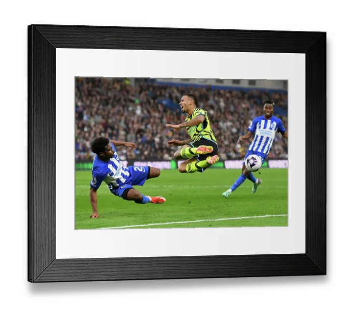 Framed Print : Brighton & Hove Albion v Arsenal FC - Premier League