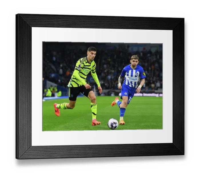 Framed Print : Brighton & Hove Albion v Arsenal FC - Premier League