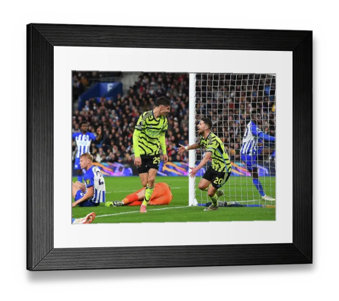 Framed Print : Brighton & Hove Albion v Arsenal FC - Premier League