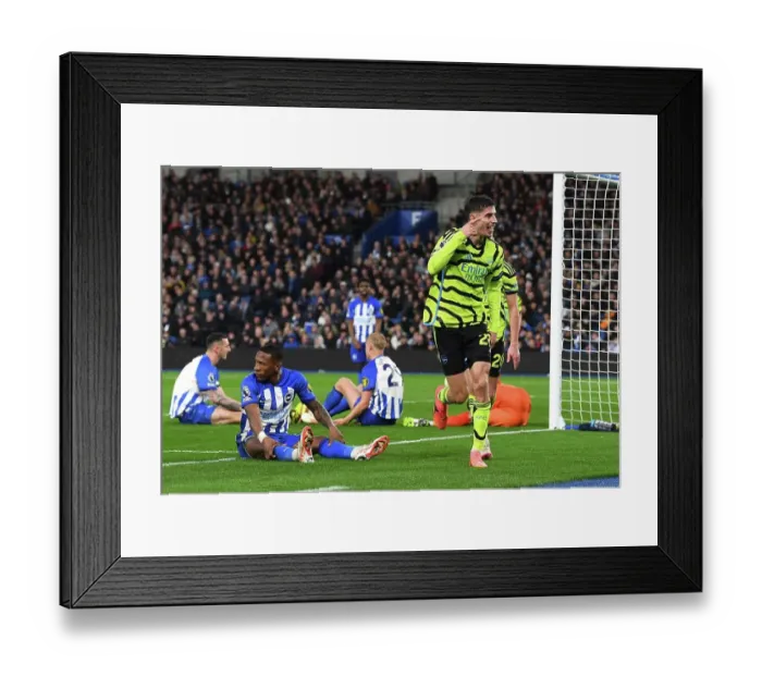 Framed Print : Brighton & Hove Albion v Arsenal FC - Premier League