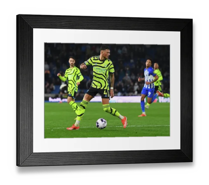Framed Print : Brighton & Hove Albion v Arsenal FC - Premier League