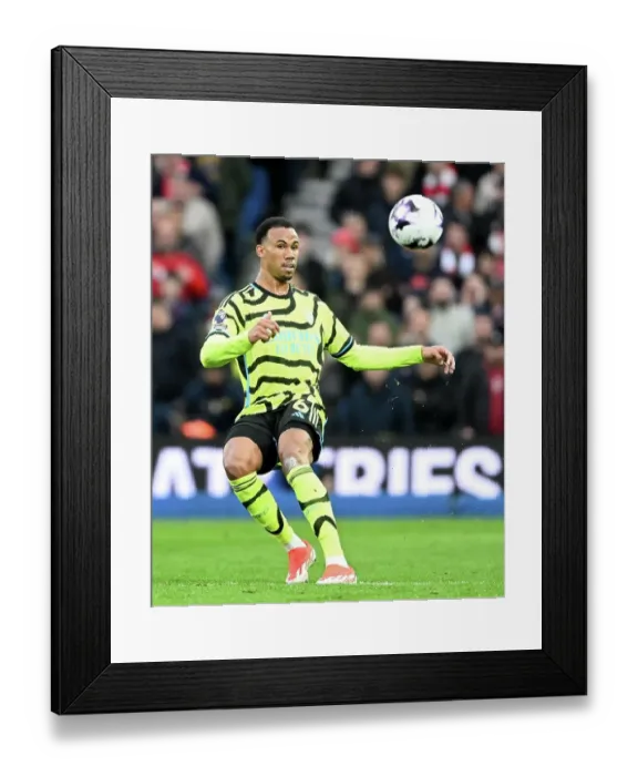 Framed Print : Brighton & Hove Albion v Arsenal FC - Premier League