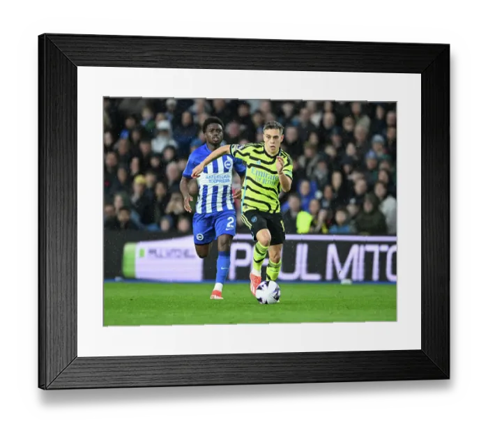 Framed Print : Brighton & Hove Albion v Arsenal FC - Premier League Framed Print : Brighton & Hove Albion v Arsenal FC - Premier League