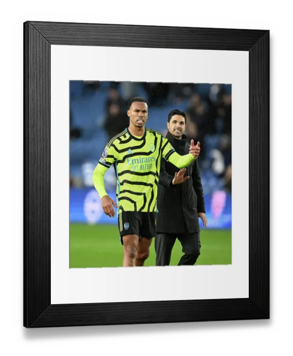 Framed Print : Brighton & Hove Albion v Arsenal FC - Premier League