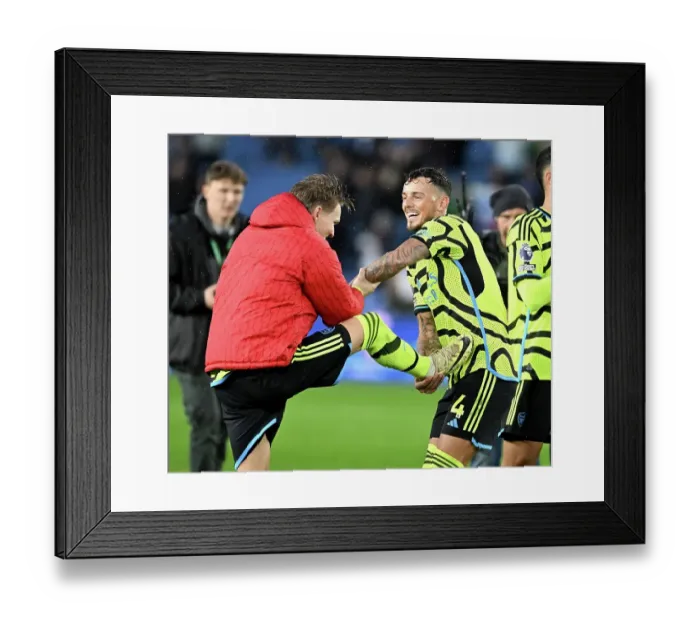 Framed Print : Brighton & Hove Albion v Arsenal FC - Premier League Framed Print : Brighton & Hove Albion v Arsenal FC - Premier League