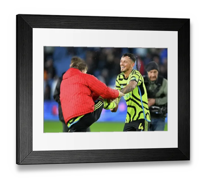 Framed Print : Brighton & Hove Albion v Arsenal FC - Premier League