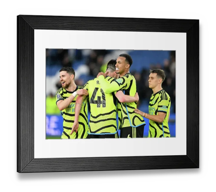 Framed Print : Brighton & Hove Albion v Arsenal FC - Premier League