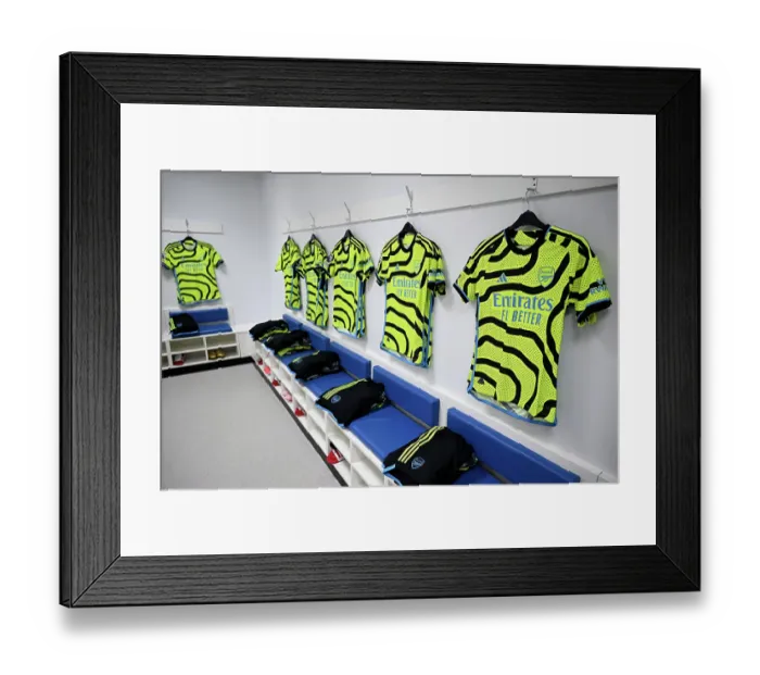 Framed Print : Brighton & Hove Albion v Arsenal FC - Premier League