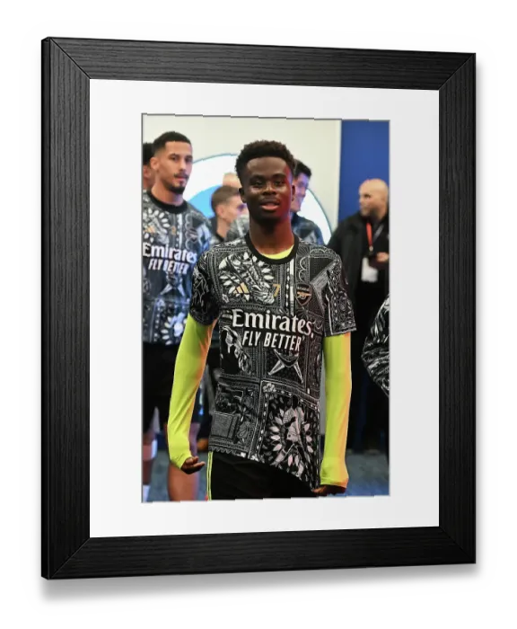 Framed Print : Brighton & Hove Albion v Arsenal FC - Premier League
