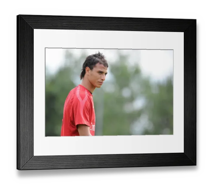 Framed Print : Marouane Chamakh at Arsenal Training Ground, 2010 Framed Print : Marouane Chamakh at Arsenal Training Ground, 2010