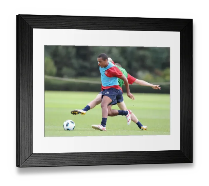 Framed Print : Jay Simpson and Thomas Vermaelen (Arsenal). Arsenal Training Ground, London Colney