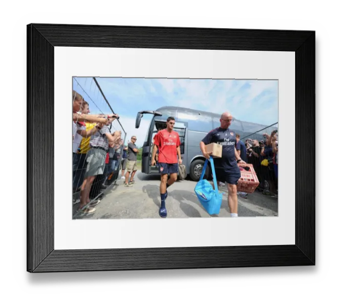 Framed Print : Arsenal masseur John Kelly and Vito Mannone. Arsenal Training Camp, Bad Waltersdorf Framed Print : Arsenal masseur John Kelly and Vito Mannone. Arsenal Training Camp, Bad Waltersdorf