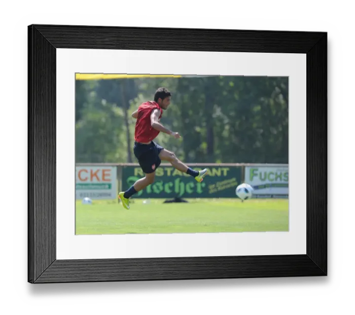 Framed Print : Arsenal's Carlos Vela at Training Camp, Austria, 2010 Framed Print : Arsenal's Carlos Vela at Training Camp, Austria, 2010