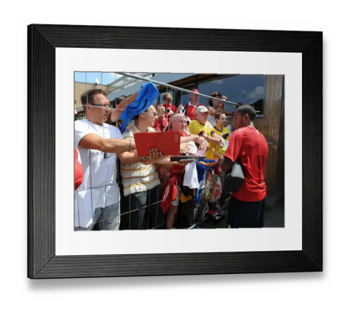 Framed Print : Theo Walcott (Arsenal). Arsenal Training Camp, Bad Waltersdorf, Austria, 20 / 7 / 2010 Framed Print : Theo Walcott (Arsenal). Arsenal Training Camp, Bad Waltersdorf, Austria, 20 / 7 / 2010