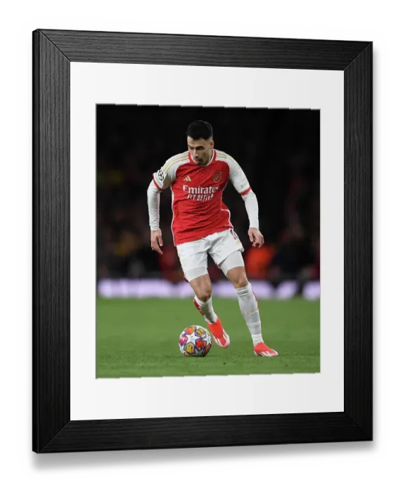 Framed Print : Arsenal FC v FC Bayern München: Quarter-final First Leg - UEFA Champions League 2023 / 24 Arsenal FC v FC Bayern Munchen: Quarter-final First Leg - UEFA Champions League 2023 / 24