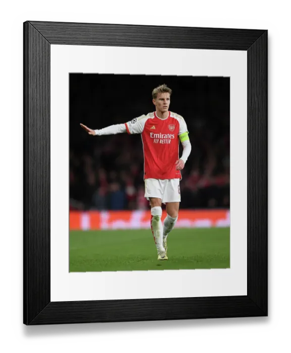 Framed Print : Arsenal FC v FC Bayern München: Quarter-final First Leg - UEFA Champions League 2023 / 24 Arsenal FC v FC Bayern Munchen: Quarter-final First Leg - UEFA Champions League 2023 / 24