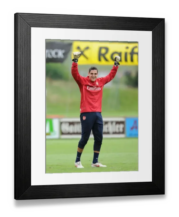 Framed Print : Arsenal's Vito Mannone at 2010 Pre-Season Training, Austria