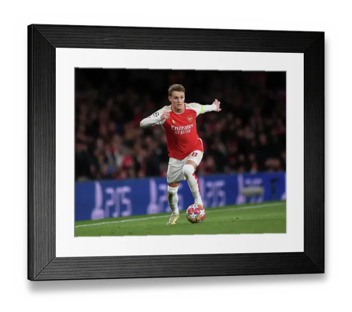 Framed Print : Arsenal FC v FC Bayern München: Quarter-final First Leg - UEFA Champions League 2023 / 24 Arsenal FC v FC Bayern Munchen: Quarter-final First Leg - UEFA Champions League 2023 / 24