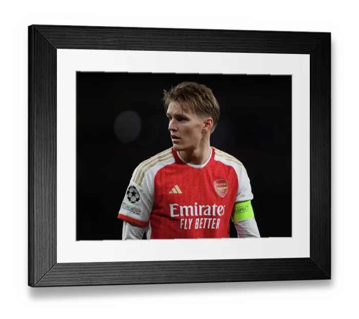 Framed Print : Arsenal FC v FC Bayern München: Quarter-final First Leg - UEFA Champions League 2023 / 24 Arsenal FC v FC Bayern Munchen: Quarter-final First Leg - UEFA Champions League 2023 / 24