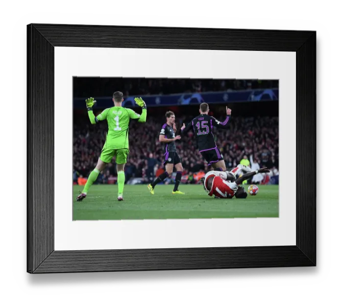 Framed Print : Arsenal FC v FC Bayern München: Quarter-final First Leg - UEFA Champions League 2023 / 24 Arsenal FC v FC Bayern Munchen: Quarter-final First Leg - UEFA Champions League 2023 / 24