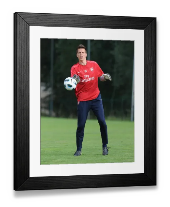 Framed Print : Arsenal's Wojciech Szczesny at 2010 Pre-Season Training, Austria Framed Print : Arsenal's Wojciech Szczesny at 2010 Pre-Season Training, Austria