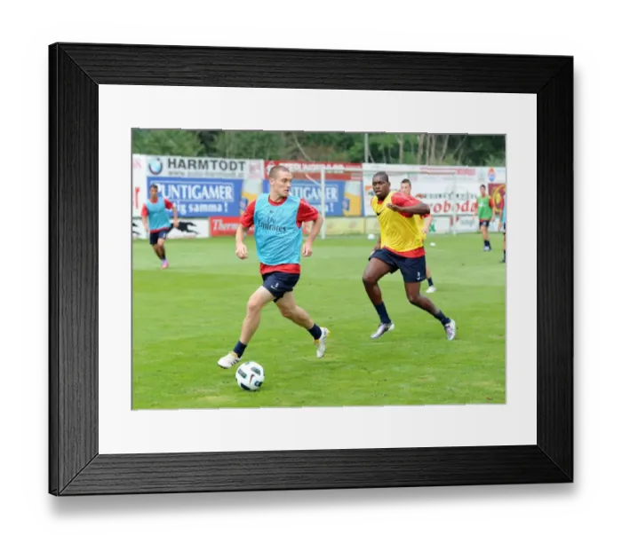 Framed Print : Thomas Vermaelen and Jay Emmanuel Thomas (Arsenal). Arsenal Training Camp Framed Print : Thomas Vermaelen and Jay Emmanuel Thomas (Arsenal). Arsenal Training Camp