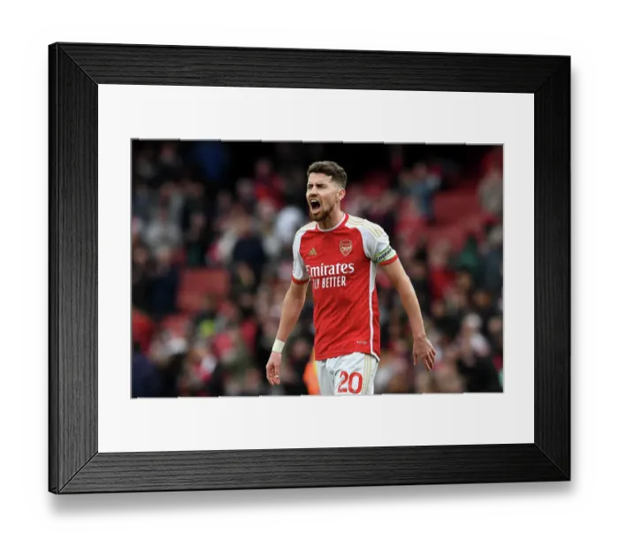 Framed Print : Arsenal FC v Aston Villa - Premier League