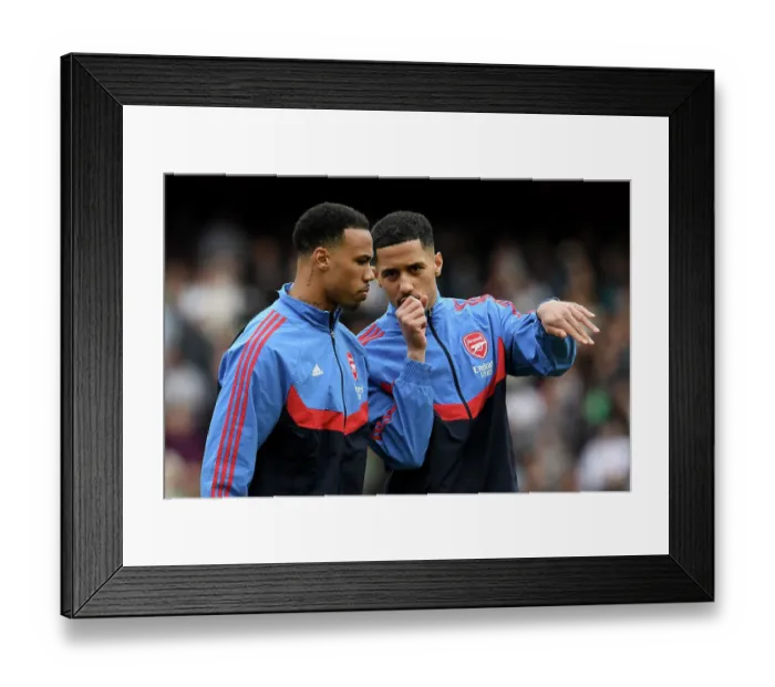 Framed Print : Arsenal FC v Aston Villa - Premier League