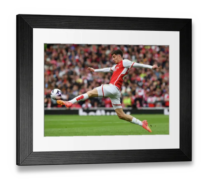 Framed Print : Arsenal FC v Aston Villa - Premier League Framed Print : Arsenal FC v Aston Villa - Premier League