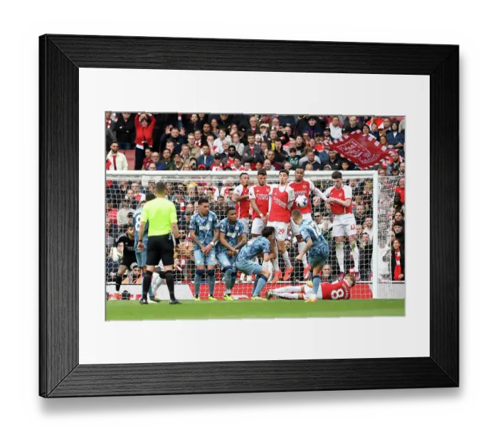 Framed Print : Arsenal FC v Aston Villa - Premier League Framed Print : Arsenal FC v Aston Villa - Premier League