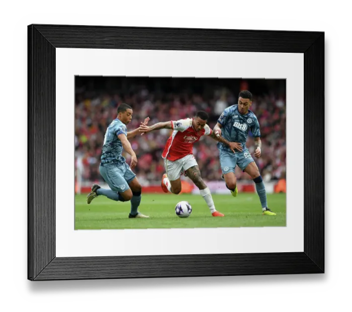 Framed Print : Arsenal FC v Aston Villa - Premier League Framed Print : Arsenal FC v Aston Villa - Premier League