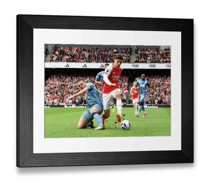 Framed Print : Arsenal FC v Aston Villa - Premier League Framed Print : Arsenal FC v Aston Villa - Premier League