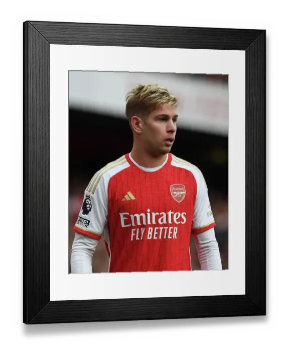 Framed Print : Arsenal FC v Aston Villa - Premier League Framed Print : Arsenal FC v Aston Villa - Premier League