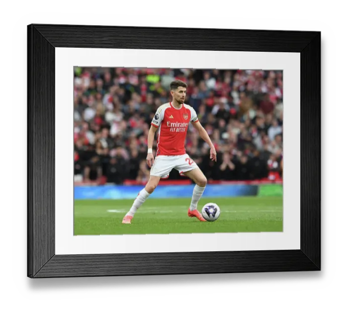 Framed Print : Arsenal FC v Aston Villa - Premier League Framed Print : Arsenal FC v Aston Villa - Premier League