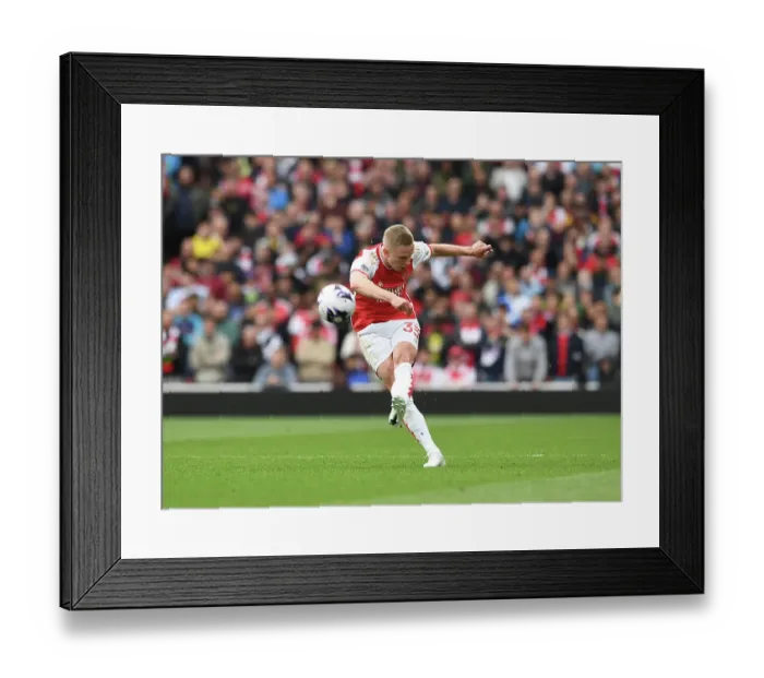 Framed Print : Arsenal FC v Aston Villa - Premier League Framed Print : Arsenal FC v Aston Villa - Premier League