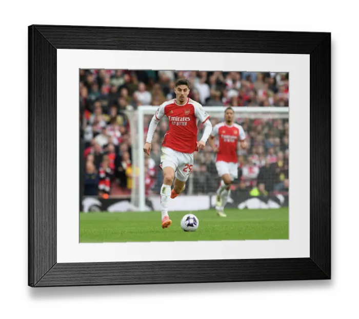Framed Print : Arsenal FC v Aston Villa - Premier League Framed Print : Arsenal FC v Aston Villa - Premier League