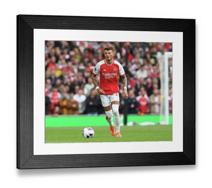 Framed Print : Arsenal FC v Aston Villa - Premier League
