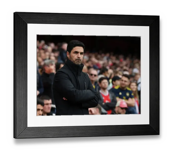 Framed Print : Arsenal FC v Aston Villa - Premier League Framed Print : Arsenal FC v Aston Villa - Premier League