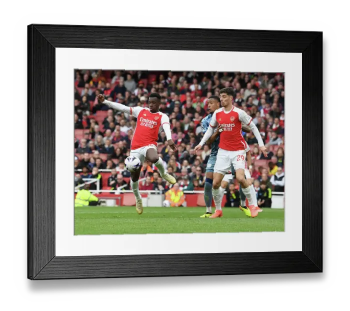 Framed Print : Arsenal FC v Aston Villa - Premier League Framed Print : Arsenal FC v Aston Villa - Premier League