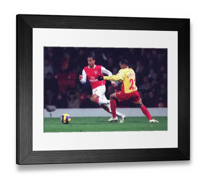 Framed Print : Theo Walcott (Arsenal) Adrian Mariappa (Watford) Framed Print : Theo Walcott (Arsenal) Adrian Mariappa (Watford)