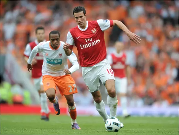 Robin van Persie's Dominance: Arsenal Crushes Blackpool 6-0