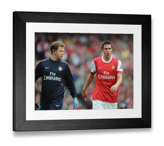 Framed Print : Robin van Persie with Arsenal physio Colin Lewin. Arsenal 6: 0 Blackpool