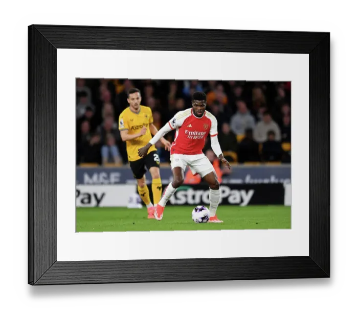 Framed Print : Wolverhampton Wanderers v Arsenal FC - Premier League