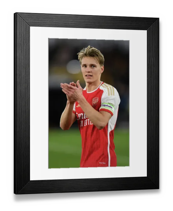 Framed Print : Wolverhampton Wanderers v Arsenal FC - Premier League Framed Print : Wolverhampton Wanderers v Arsenal FC - Premier League