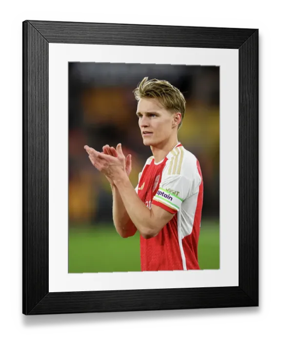 Framed Print : Wolverhampton Wanderers v Arsenal FC - Premier League