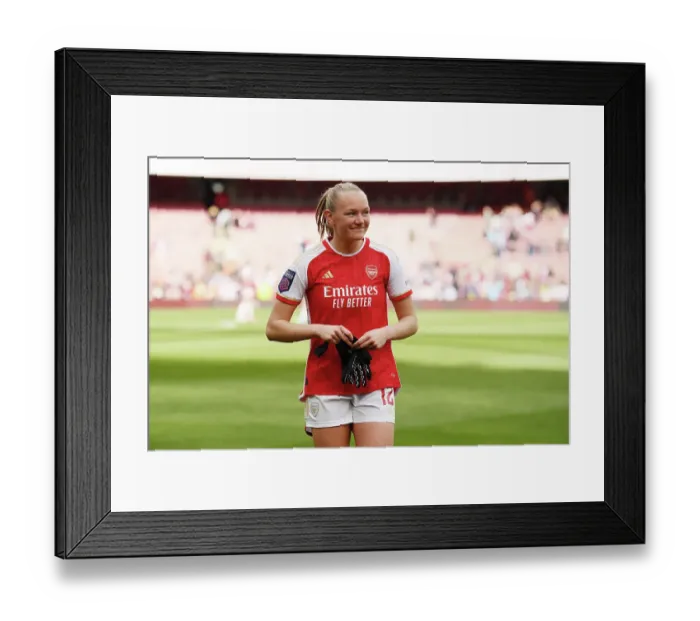 Framed Print : Arsenal FC v Leicester City - Barclays Women's Super League Framed Print : Arsenal FC v Leicester City - Barclays Women's Super League