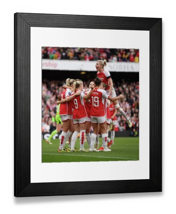 Framed Print : Arsenal FC v Leicester City - Barclays Women's Super League Framed Print : Arsenal FC v Leicester City - Barclays Women's Super League