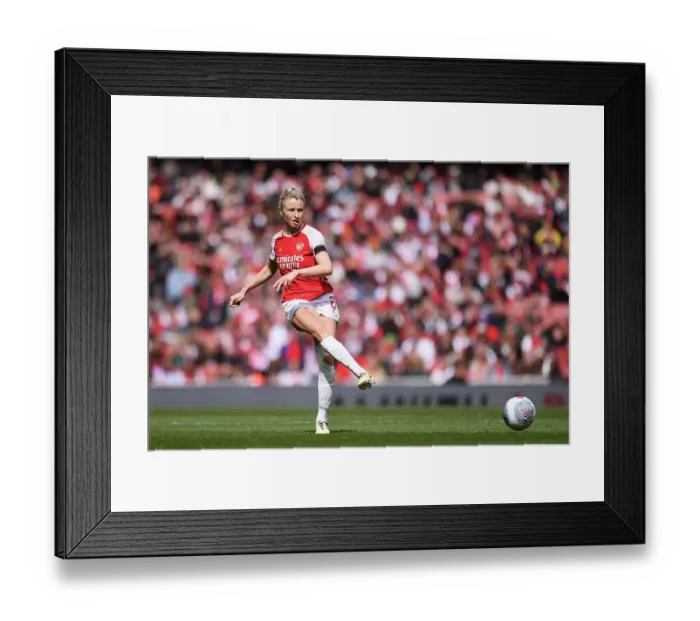 Framed Print : Arsenal FC v Leicester City - Barclays Women's Super League Framed Print : Arsenal FC v Leicester City - Barclays Women's Super League
