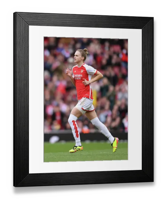 Framed Print : Arsenal FC v Leicester City - Barclays Women's Super League