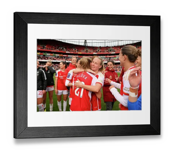 Framed Print : Arsenal FC v Leicester City - Barclays Women's Super League